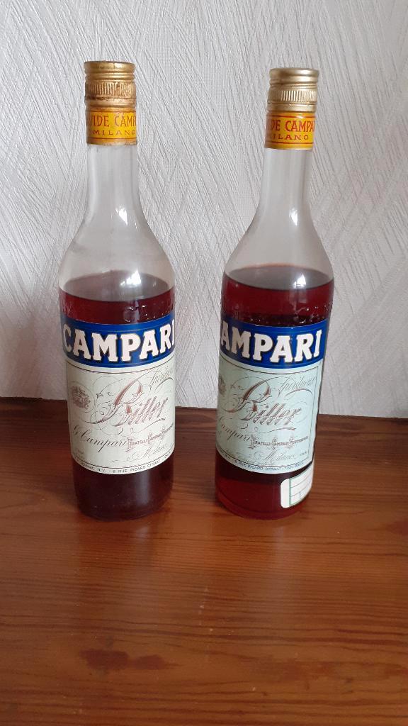 Lot de deux anciennes bouteilles de Bitter Campari, Verzamelen, Wijnen, Nieuw, Overige typen, Italië, Vol, Ophalen