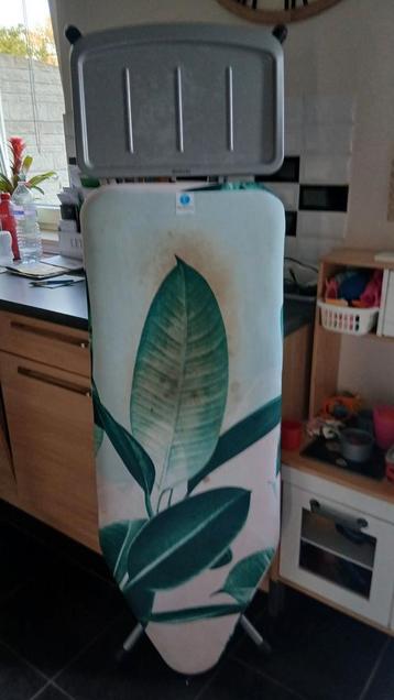 Planche a repasser brabantia taille C  124cmx45cm, Enlèvement, Utilisé