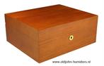 H156 ADORINI  HUMIDOR CEDRO M DELUXE 75 SIGAREN CEDERHOUT, Verzamelen, Verzenden, Nieuw, Tabaksdoos of Verpakking