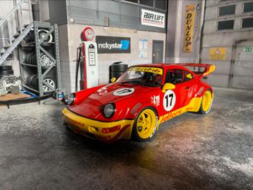 1:18 Porsche 911 964 RWB - neuve dans sa boîte  disponible aux enchères