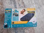 Complete kampeerset – Intex luchtmatras + GIGA Pump 2.0 elek, Ophalen of Verzenden, Zo goed als nieuw, 1-persoons