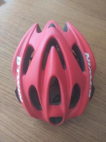 Felrode/roze dameshelm Btwin! Zo goed als nieuw! 52-57 cm