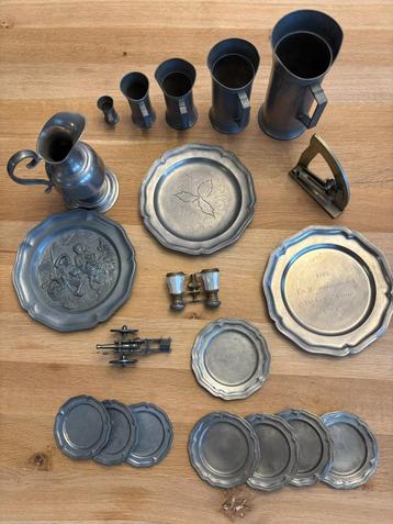 Set tinnen voorwerpen beschikbaar voor biedingen