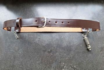 Ceinture guide 90 cm en cuir avec sifflet tube beschikbaar voor biedingen