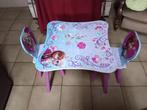 Table pour enfants et 2 chaises voir les photos, Ophalen