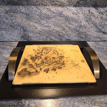 Weber pizzasteen met houder  beschikbaar voor biedingen