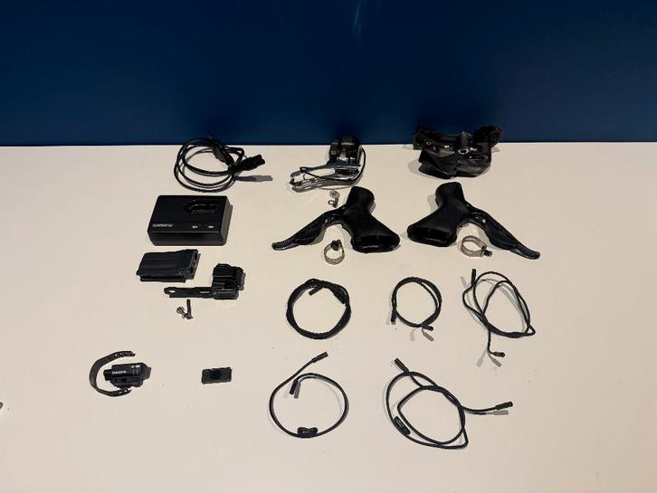 Shimano Ultegra Di2 6770 10 vitesses – groupe électronique, Vélos & Vélomoteurs, Vélos Pièces, Utilisé, Vélo de course, Enlèvement ou Envoi