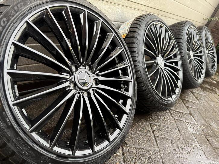 Set 19 inch Mercedes S206 W206 AMG C300e velgen winterbanden, Auto-onderdelen, Banden en Velgen, Banden en Velgen, Winterbanden