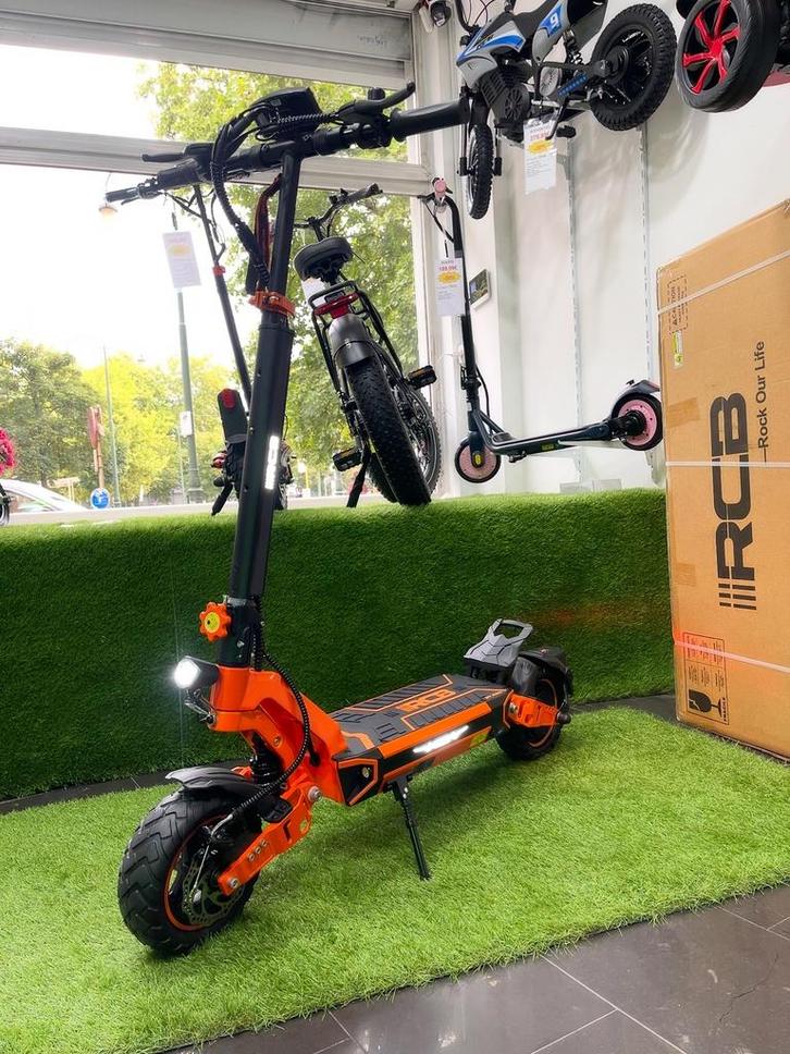 Trottinette électrique RCB D7 PRO NEUVE 90km autonomie 27AH, Fietsen en Brommers, Steps, Nieuw, Ophalen