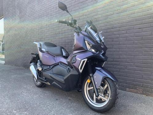 SYM ADX125, Fietsen en Brommers, Scooters | SYM, Zo goed als nieuw, Overige modellen, Benzine, Ophalen