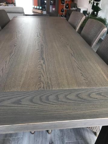 Eettafel Karel Mintjens beschikbaar voor biedingen