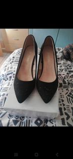 Chaussures dames habillées noires à talon. T38, Comme neuf, Noir, Escarpins, Enlèvement