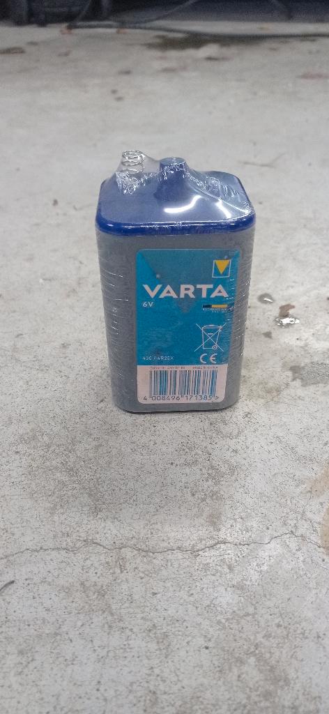 Batterie VARTA 6 volts, Auto-onderdelen, Accu's en Toebehoren, Nieuw, Ophalen