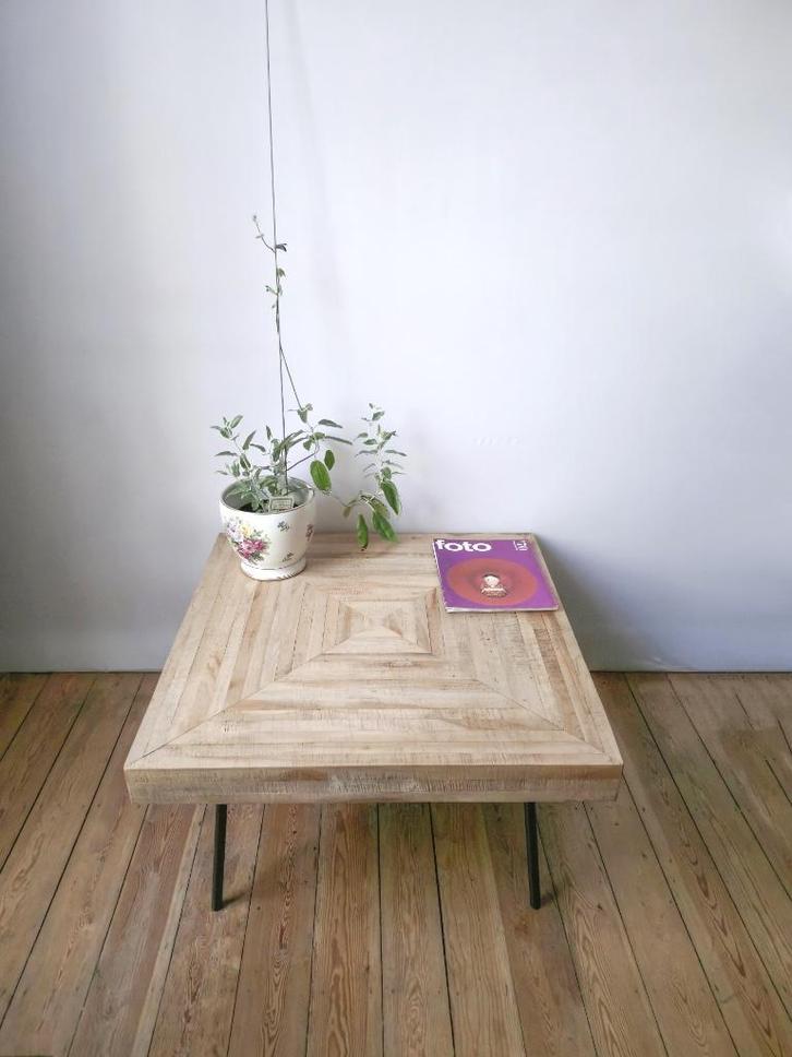 ‘ZEN’ Salontafel in exotisch hout en metaal, Huis en Inrichting, Tafels | Salontafels, Zo goed als nieuw, Minder dan 50 cm, 50 tot 100 cm