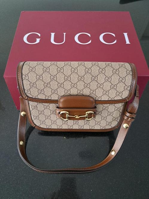 Horsebit 1955  Gucci, Handtassen en Accessoires, Tassen | Damestassen, Zo goed als nieuw, Schoudertasje, Bruin, Ophalen of Verzenden