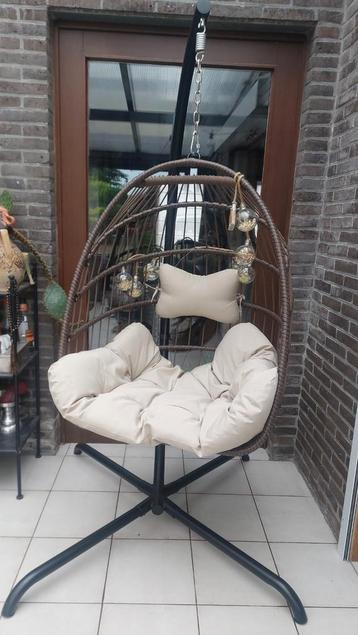 Egg hangstoel, Ophalen, Zo goed als nieuw, Binnen