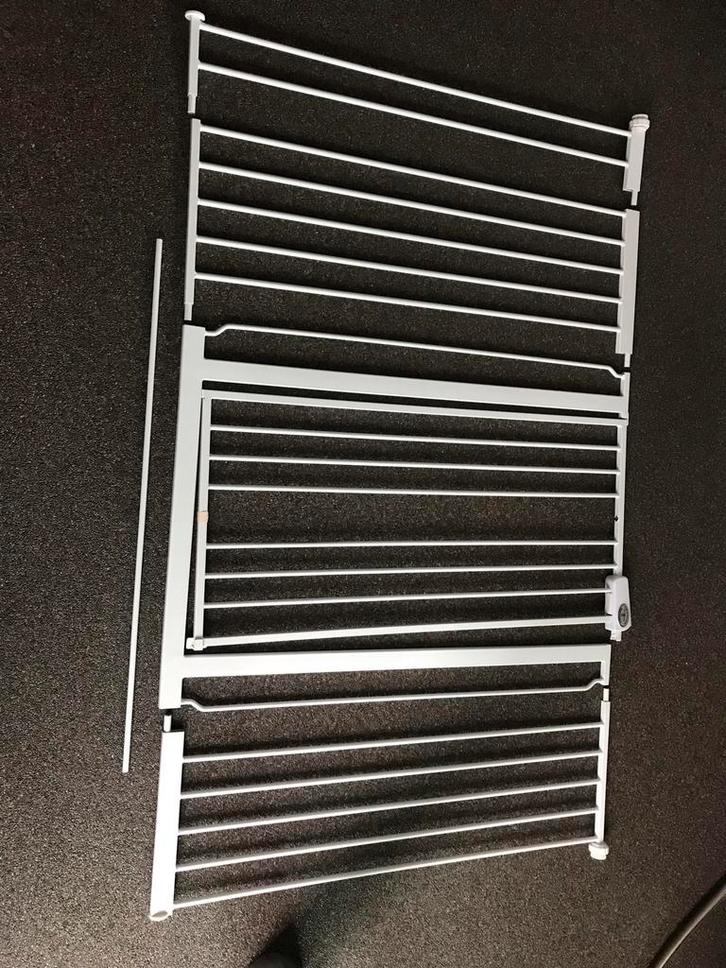 Étagère d'escalier, Enfants & Bébés, Barrières, Comme neuf, Clôture à vis, Métal ou Fer, 115 cm ou plus, Enlèvement