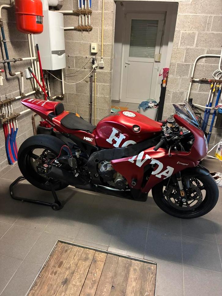 Honda cbr 1000rr sc59 piste 2009, Motoren, Motoren | Honda, Particulier, Sport, meer dan 35 kW, 4 cilinders, Motorrijbewijs A
