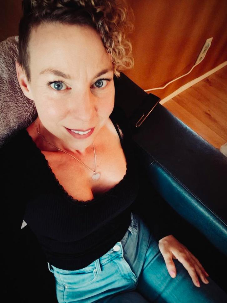 Ontspannende massagetherapie/holistisch energetische massage, Diensten en Vakmensen, Welzijn | Masseurs en Massagesalons