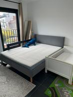 Lit Ikea Sabvic avec matelas, Maison & Meubles, Chambre à coucher | Lits, 160 cm, Comme neuf, Deux personnes, Enlèvement ou Envoi