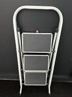 trapladder plooibaar 3 treden, Ophalen, Zo goed als nieuw, Ladder, Opvouwbaar of Inschuifbaar