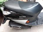 Zwarte peugeot vivacity 6900 km, Fietsen en Brommers, Ophalen of Verzenden, Zo goed als nieuw