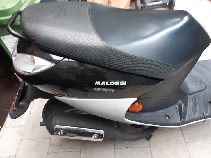 Zwarte peugeot vivacity 6900 km, Fietsen en Brommers, Scooters | Peugeot, Zo goed als nieuw, Ophalen of Verzenden