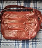 Burgundy rode tas vrouwen voor 15 euro, Handtassen en Accessoires, Tassen | Damestassen, Ophalen, Nieuw