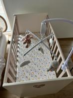 Babybed goed als nieuw met matras!!, Enfants & Bébés, Berceaux & Lits, Comme neuf, Enlèvement