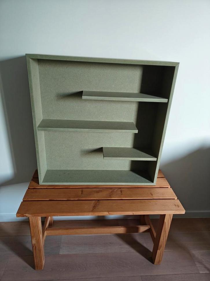 MDF tentoonstellingskastje, Huis en Inrichting, Kasten | Vitrinekasten, Zo goed als nieuw, Ophalen