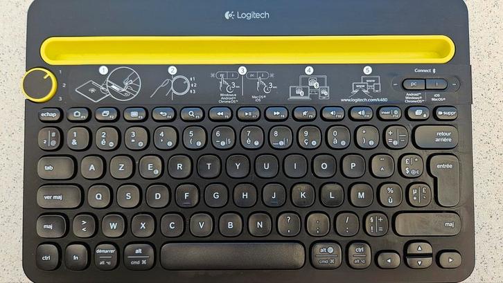 Draadloos toetsenbord Logitech K480 Bluetooth, Computers en Software, Toetsenborden, Zo goed als nieuw, Draadloos, Ophalen of Verzenden