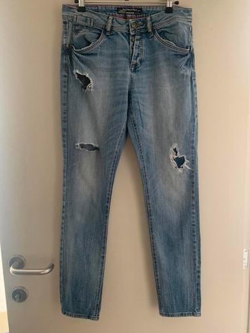 Boyfriend jeans beschikbaar voor biedingen
