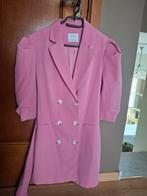 Roze blazer tot boven knie met pofmouwen. Maat M van Bershka, Ophalen of Verzenden, Zo goed als nieuw, Maat 38/40 (M), Roze