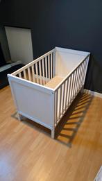 Sundvik babybed incl matras, beschermer en deken, Kinderen en Baby's, Ophalen, Nieuw, Ledikant