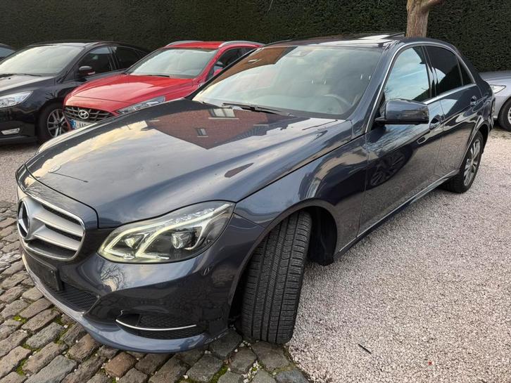Mercedes E200 benzine - OPENDAK*LED*53000KM*Navi*GARANTIE!, Autos, Mercedes-Benz, Entreprise, Achat, Classe E, Caméra 360°, ABS