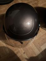 Vespa helm, Fietsen en Brommers, Brommerhelmen, Ophalen of Verzenden, Zo goed als nieuw