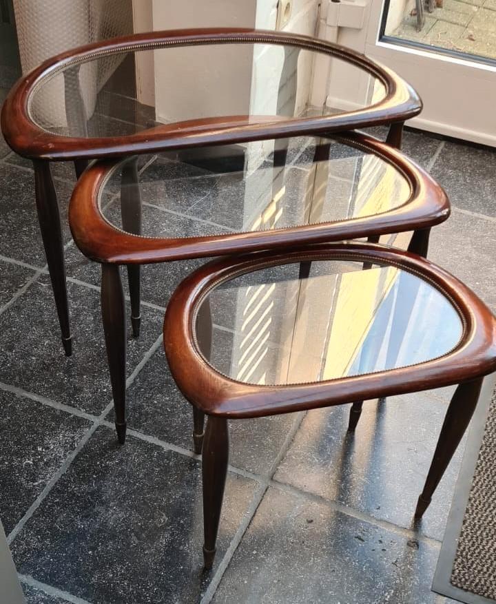 tables d'appoint, tables gigognes, atrb. Ico Parisi, Italie, Maison & Meubles, Tables | Tables d'appoint, Utilisé, Autres formes