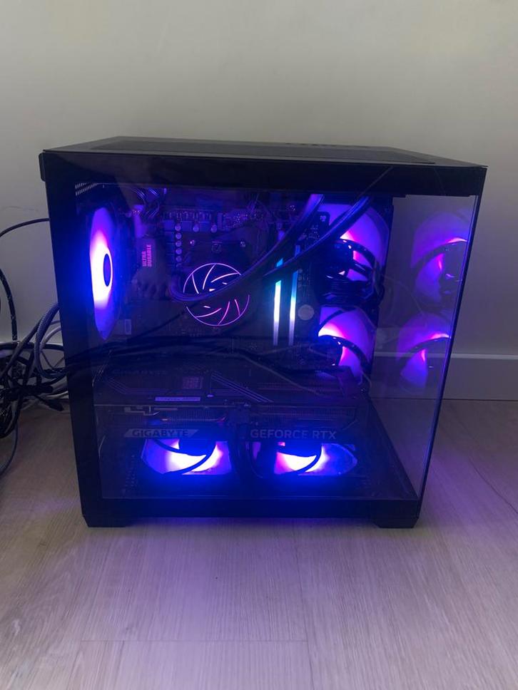 High-end game PC Rtx 5070  Ryzen 7 5700X3D, Computers en Software, Desktop Pc's, Zo goed als nieuw, Gaming, Ophalen