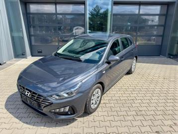 HYUNDAI I3O HATCHBACK 5 PORTES AUTOMATIQUE ESSENCE