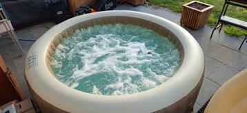 Intex jacuzzi 4 personen  beschikbaar voor biedingen