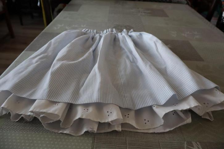 Gestreepte kinderrok van 6 tot 10 jaar, Kinderen en Baby's, Kinderkleding | Maat 128, Zo goed als nieuw, Meisje, Jurk of Rok, Ophalen of Verzenden