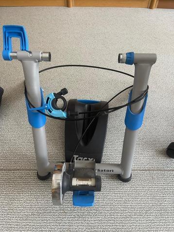 Tacx Boost Fietstrainer - 10 Niveaus - Met Voorwielsteun - Z, Enlèvement, Comme neuf