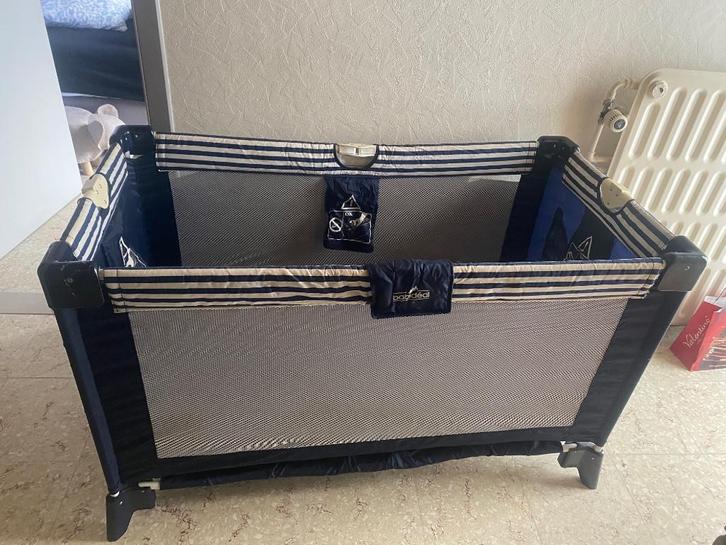 Reisbed + matras, Kinderen en Baby's, Kinderkamer | Bedden, Gebruikt, Minder dan 140 cm, Minder dan 70 cm, Matras, Ophalen