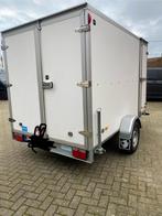 Gesloten aanhangwagen hapert, Ophalen, Zo goed als nieuw