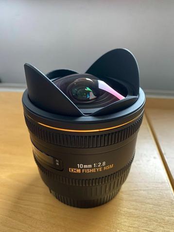 Sigma 10mm F/2.8 Fisheye monture Canon beschikbaar voor biedingen