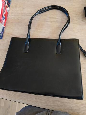 Handtas  beschikbaar voor biedingen