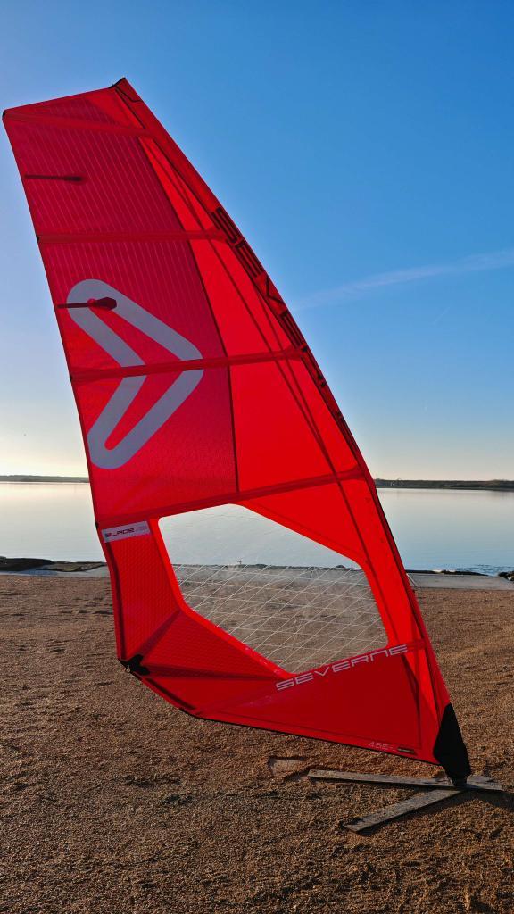 Severne Blade 4.5 2025 | windsurf zeil, Watersport en Boten, Windsurfen, Gebruikt, Zeil, Met draagtas, Minder dan 5 m², Ophalen of Verzenden