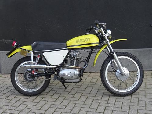 Ducati RT (Road Trail ) 450 1972, Motoren, Motoren | Oldtimers, Enduro, 12 t/m 35 kW, 1 cilinder, Ophalen