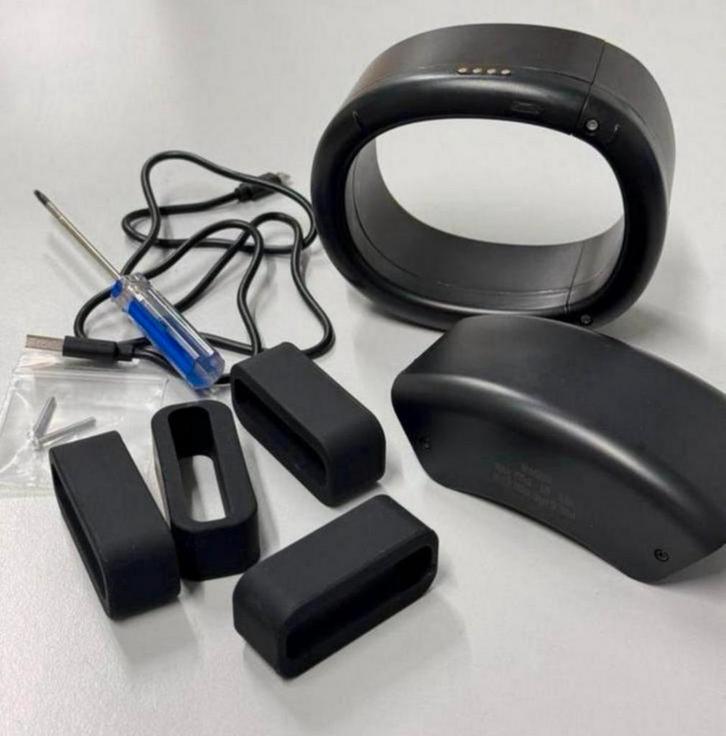 Sangle de cheville GPS  pour prisonniers et suivi sportif, Bijoux, Sacs & Beauté, Trackers d'activité, Neuf, Noir, Étanche, Enlèvement ou Envoi