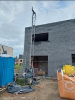 Bouwlift te huur inclusief levering , plaatsing en ophaling, Doe-het-zelf en Bouw, Bouwliften, Ophalen, Zo goed als nieuw, Bouwlift
